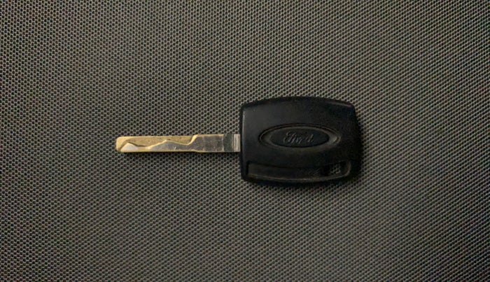 2016 Ford Ecosport TREND+ 1.0L ECOBOOST, Petrol, Manual, 1,49,070 km, Key Close Up