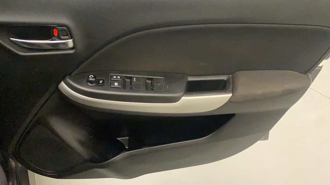 2017 Maruti Baleno DELTA PETROL 1.2, Petrol, Manual, 57,626 km, Driver Side Door Panels Control