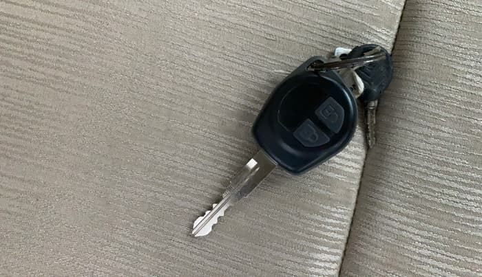 2013 Maruti Ertiga VXI, Petrol, Manual, 92,967 km, Key Close Up