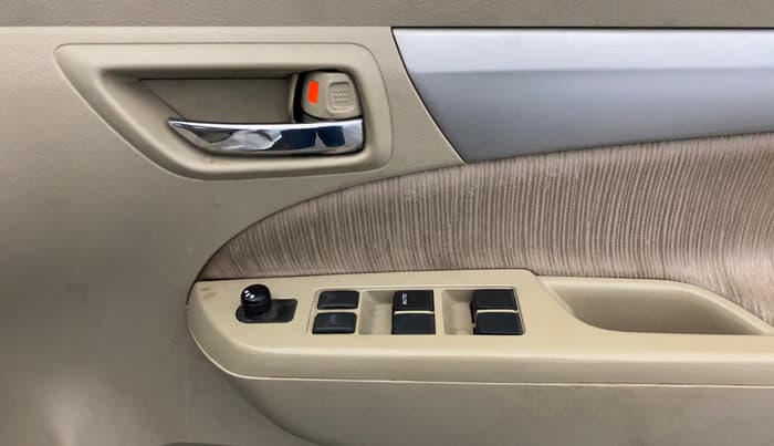 2013 Maruti Ertiga VXI, Petrol, Manual, 92,967 km, Driver Side Door Panels Control