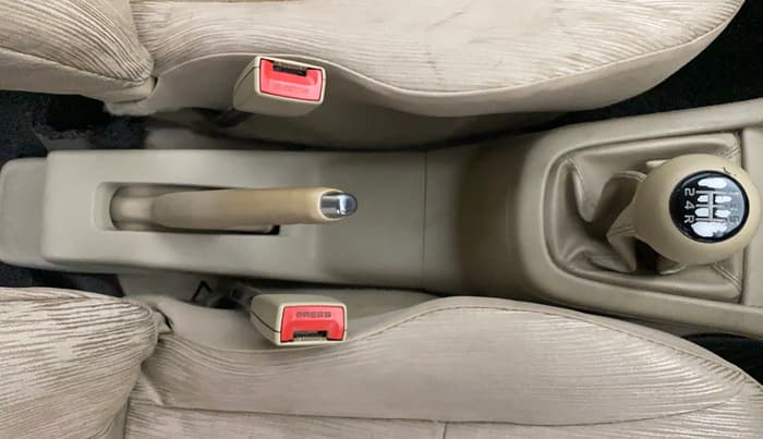 2013 Maruti Ertiga VXI, Petrol, Manual, 92,967 km, Gear Lever