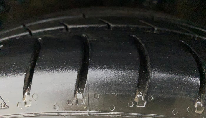 2019 Maruti Celerio VXI CNG, CNG, Manual, 1,03,576 km, Left Front Tyre Tread