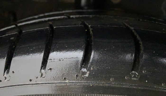 2019 Maruti Celerio VXI CNG, CNG, Manual, 1,03,576 km, Right Rear Tyre Tread