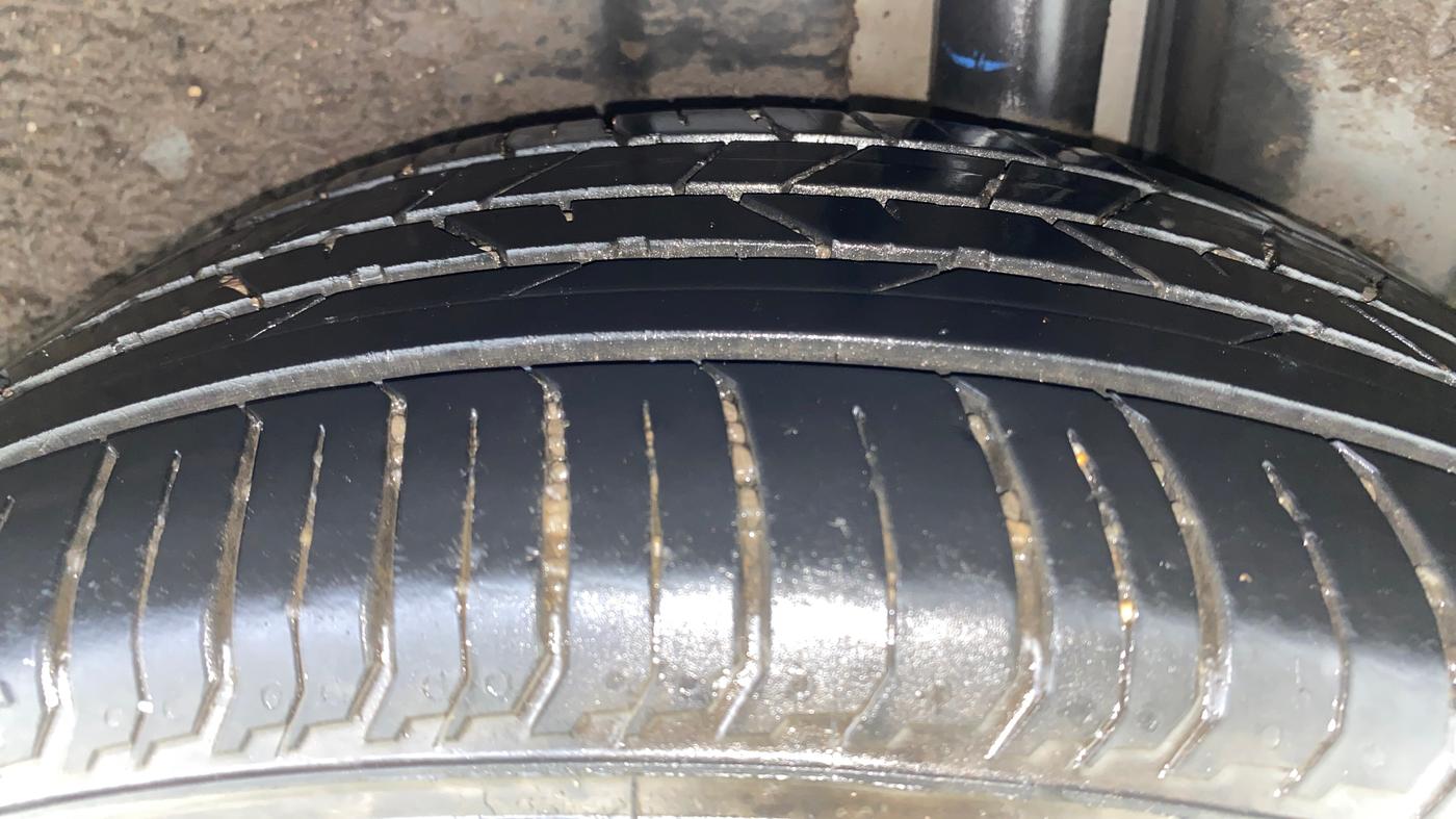2020 Maruti Ciaz ALPHA 1.5 SHVS PETROL, Petrol, Manual, 67,196 km, Left Rear Tyre Tread