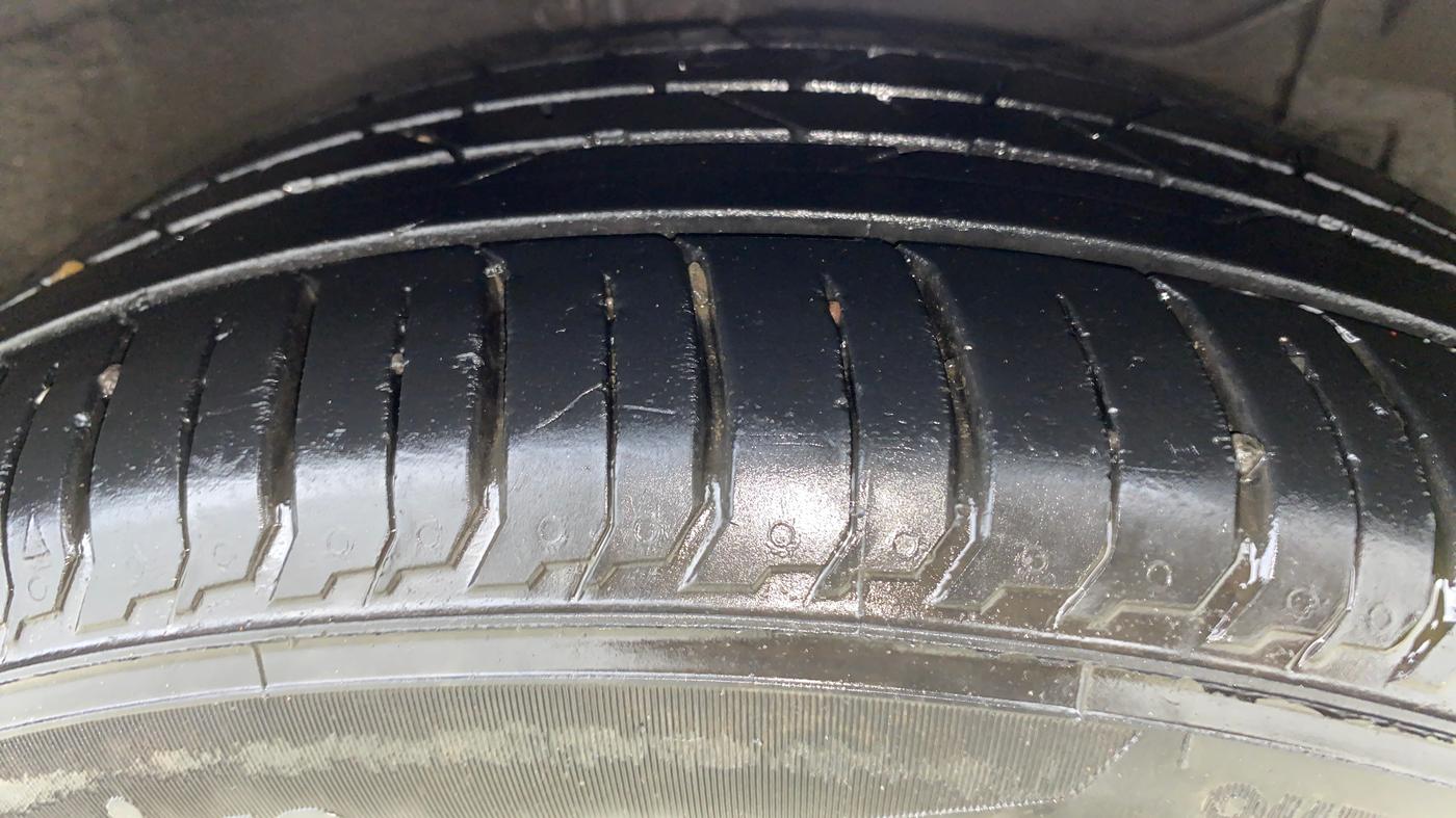 2020 Maruti Ciaz ALPHA 1.5 SHVS PETROL, Petrol, Manual, 67,196 km, Right Front Tyre Tread