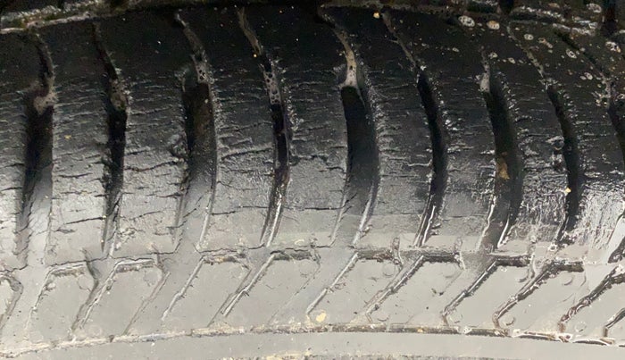 2013 Ford Ecosport TITANIUM 1.5L DIESEL, Diesel, Manual, 62,182 km, Left Front Tyre Tread