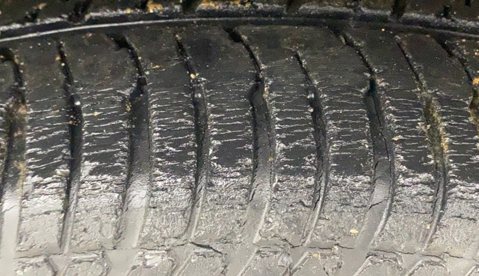 2013 Ford Ecosport TITANIUM 1.5L DIESEL, Diesel, Manual, 62,182 km, Right Rear Tyre Tread