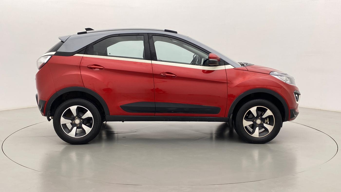 2018 Tata NEXON XZA+ 1.2 Dual Tone, Petrol, Automatic, 17,022 km, Right Side View