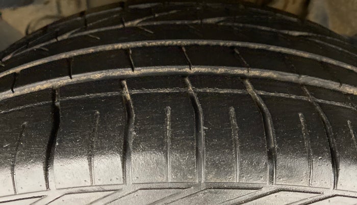 2018 Tata NEXON XZA+ 1.2 Dual Tone, Petrol, Automatic, 17,022 km, Left Front Tyre Tread