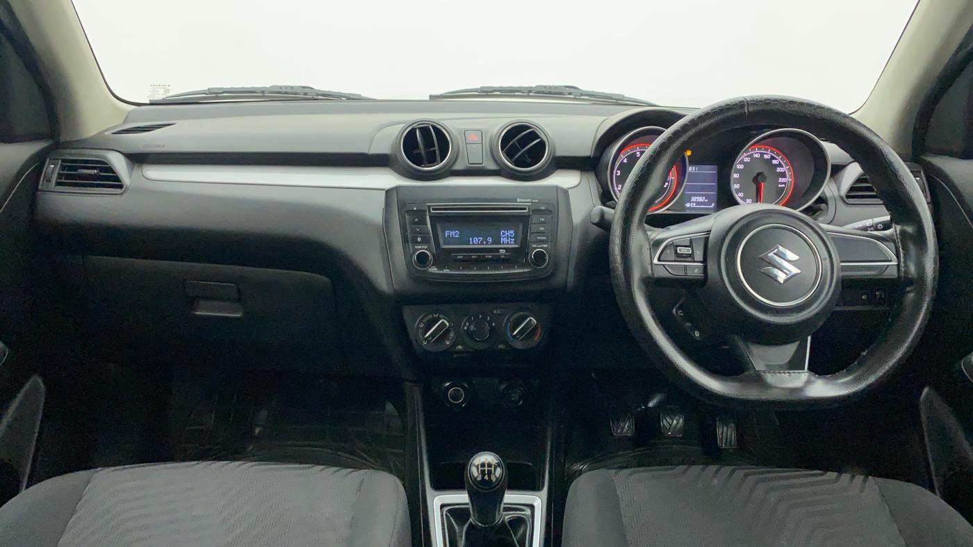 2018 Maruti Swift VXI, Petrol, Manual, 38,982 km, Dashboard