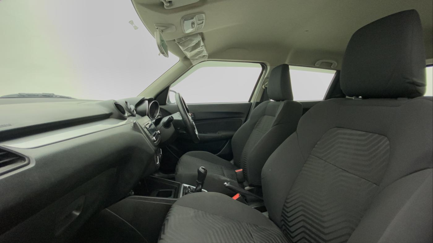 2018 Maruti Swift VXI, Petrol, Manual, 38,982 km, Right Side Front Door Cabin