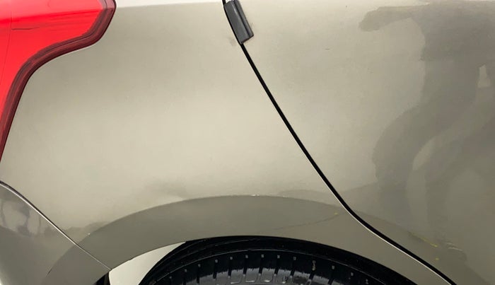 2018 Maruti Swift VXI, Petrol, Manual, 38,982 km, Right quarter panel - Minor scratches