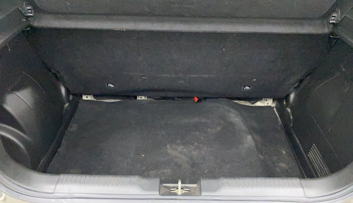 2018 Maruti Swift VXI, Petrol, Manual, 38,982 km, Boot Inside