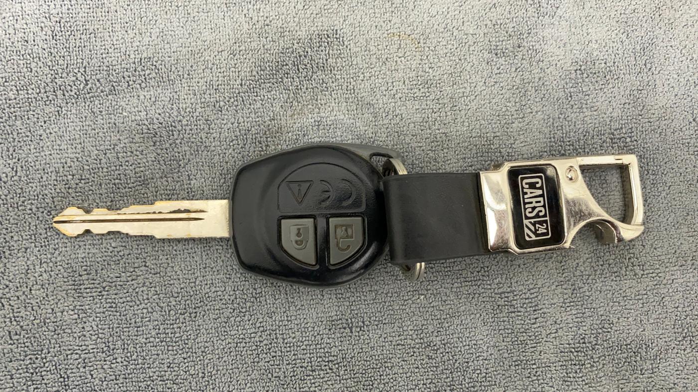2018 Maruti Swift VXI, Petrol, Manual, 38,982 km, Key Close Up