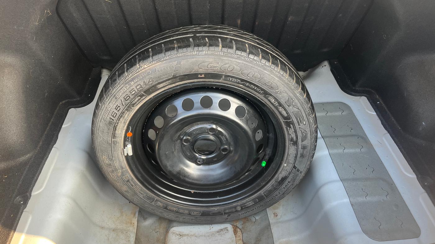 2015 Hyundai Xcent S (O) 1.2, Petrol, Manual, 27,993 km, Spare Tyre