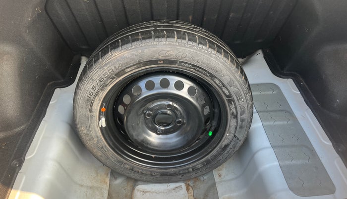 2015 Hyundai Xcent S (O) 1.2, Petrol, Manual, 27,993 km, Spare Tyre