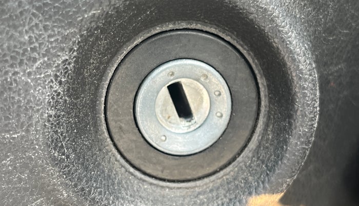 2015 Hyundai Xcent S (O) 1.2, Petrol, Manual, 27,993 km, Keyless Start/ Stop Button