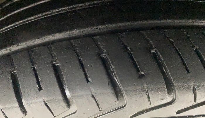 2021 Maruti New Wagon-R LXI CNG (O) 1.0, CNG, Manual, 40,067 km, Left Front Tyre Tread