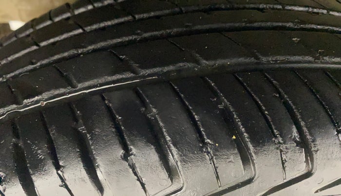 2021 Maruti New Wagon-R LXI CNG (O) 1.0, CNG, Manual, 40,067 km, Right Rear Tyre Tread