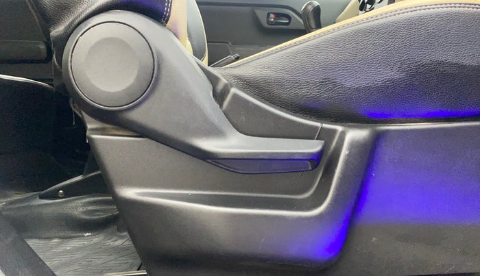 2021 Maruti New Wagon-R LXI CNG (O) 1.0, CNG, Manual, 40,067 km, Driver Side Adjustment Panel