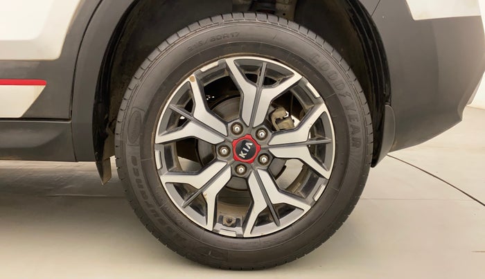 2020 KIA SELTOS GTX 1.4 PETROL, Petrol, Manual, 31,933 km, Left Rear Wheel
