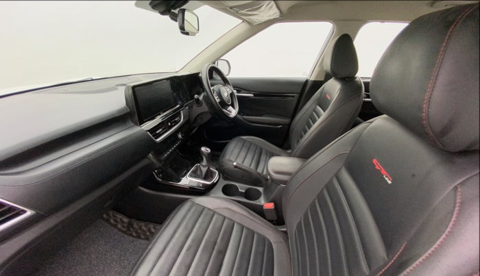 2020 KIA SELTOS GTX 1.4 PETROL, Petrol, Manual, 31,933 km, Right Side Front Door Cabin
