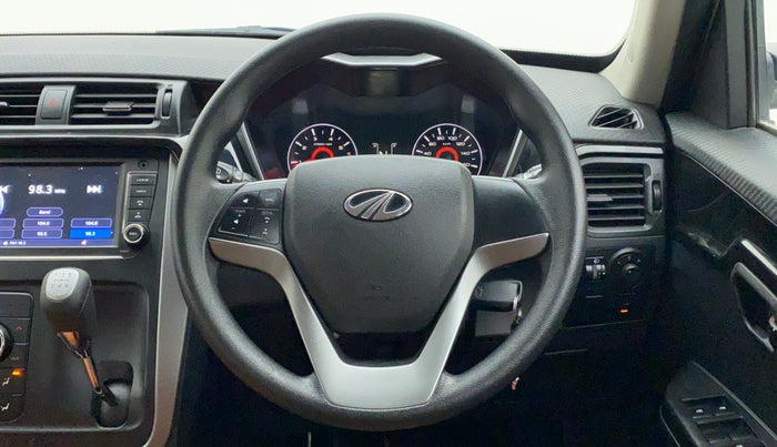 2018 Mahindra KUV 100 NXT K8 P 6 STR, Petrol, Manual, 21,098 km, Steering Wheel Close Up