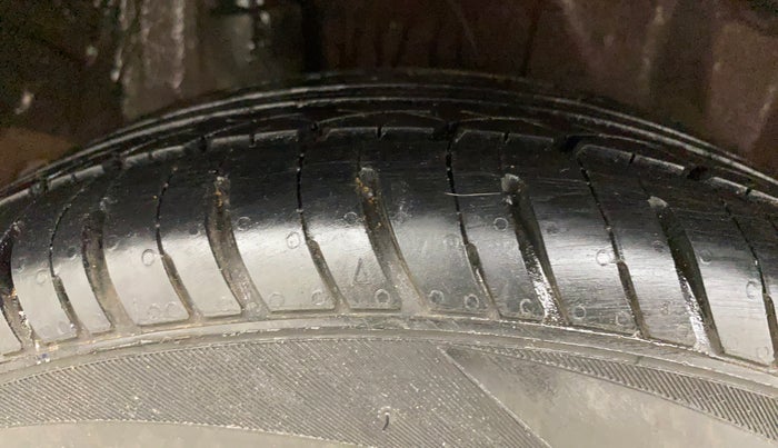 2017 Honda Amaze 1.2L I-VTEC SX, Petrol, Manual, 70,494 km, Right Rear Tyre Tread