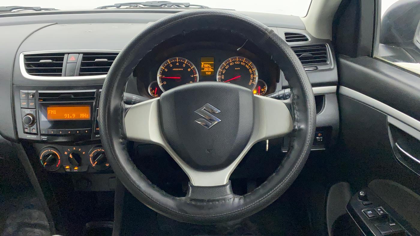 2015 Maruti Swift VXI, Petrol, Manual, 39,649 km, Steering Wheel Close Up