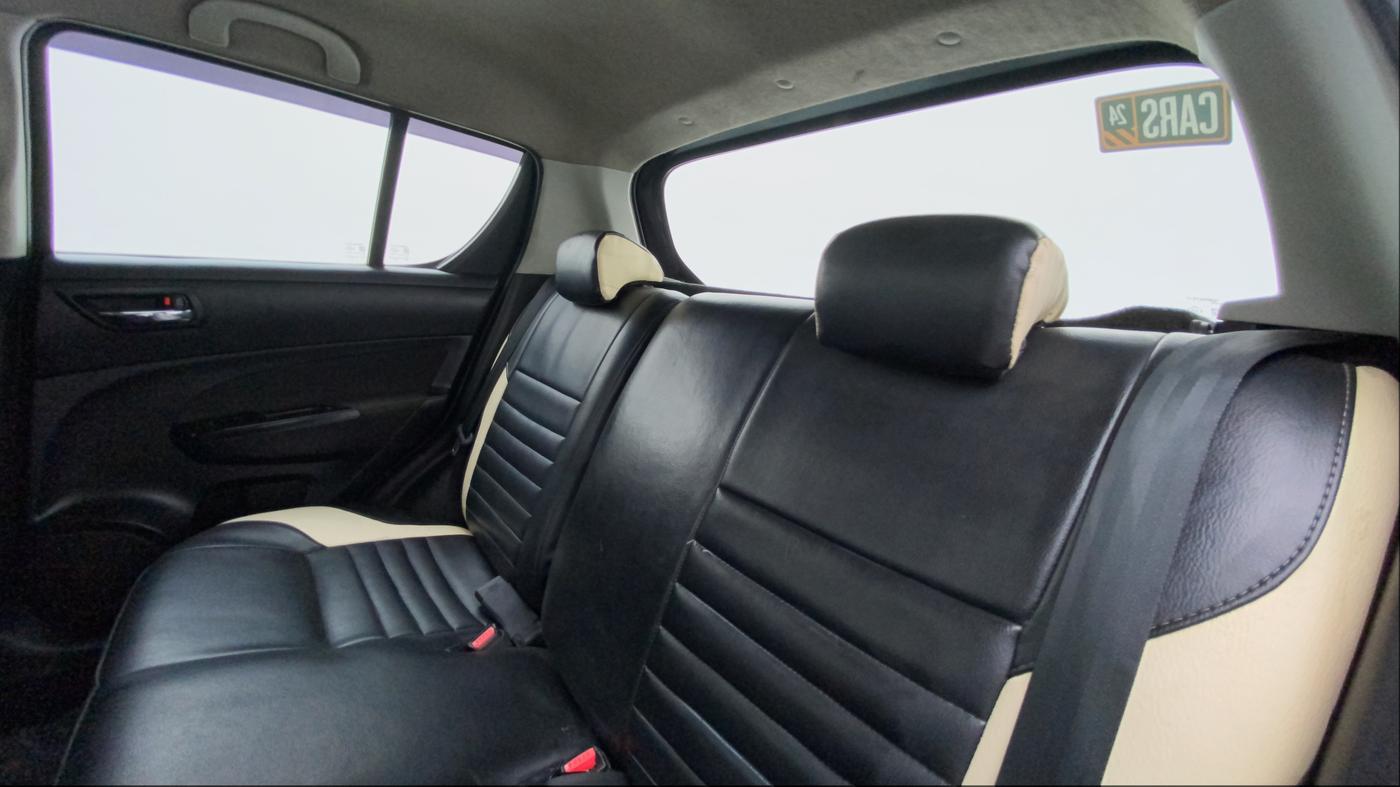 2015 Maruti Swift VXI, Petrol, Manual, 39,649 km, Right Side Rear Door Cabin