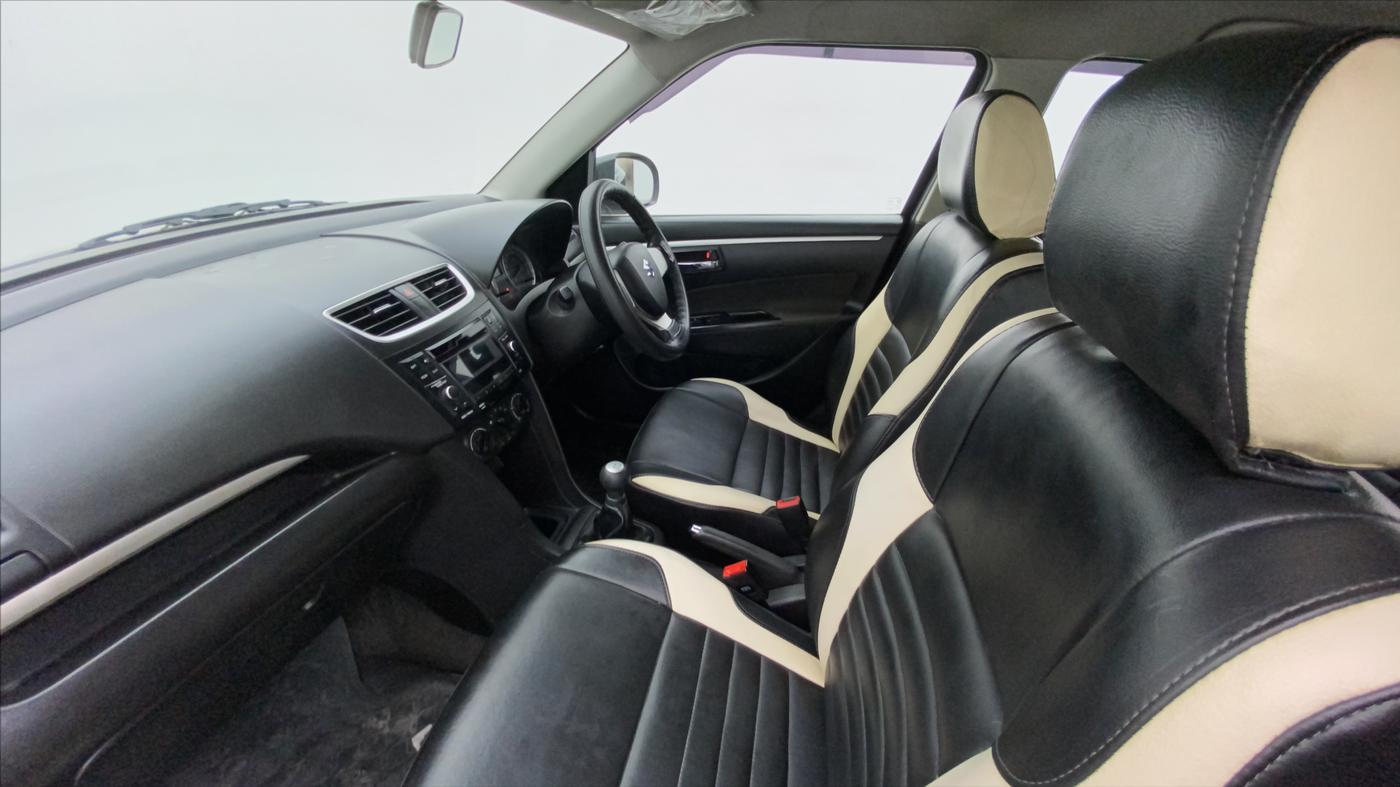 2015 Maruti Swift VXI, Petrol, Manual, 39,649 km, Right Side Front Door Cabin