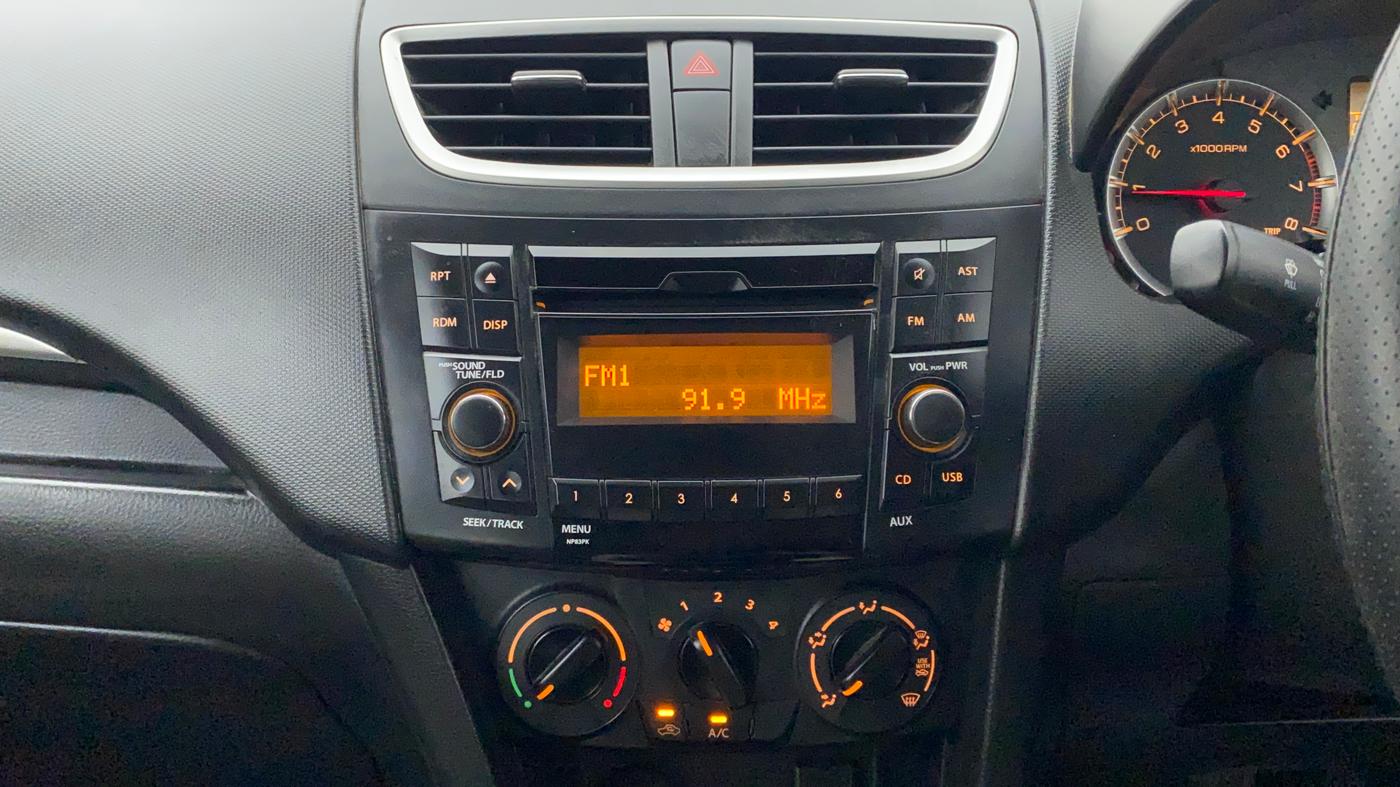 2015 Maruti Swift VXI, Petrol, Manual, 39,649 km, Air Conditioner