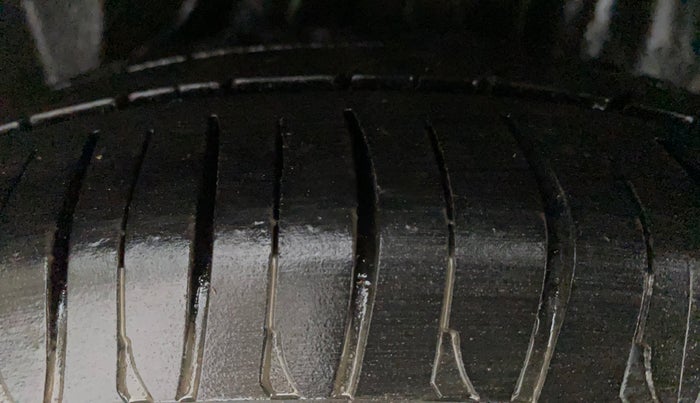 2015 Honda Amaze 1.2L I-VTEC SX, Petrol, Manual, 61,874 km, Left Rear Tyre Tread