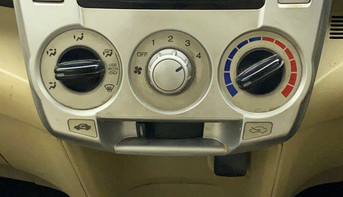 2010 Honda City 1.5L I-VTEC V MT, Petrol, Manual, 1,10,360 km, AC Unit - Main switch light not functional