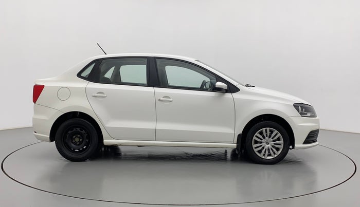 2019 Volkswagen Ameo TRENDLINE 1.0L, CNG, Manual, 84,609 km, Right Side View