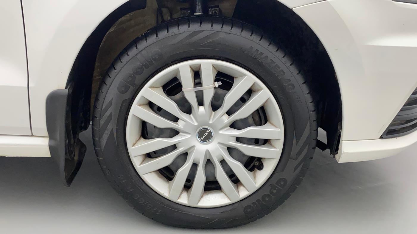 2019 Volkswagen Ameo TRENDLINE 1.0L, CNG, Manual, 84,609 km, Right Front Wheel