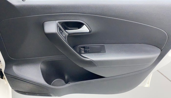 2019 Volkswagen Ameo TRENDLINE 1.0L, CNG, Manual, 84,609 km, Driver Side Door Panels Control