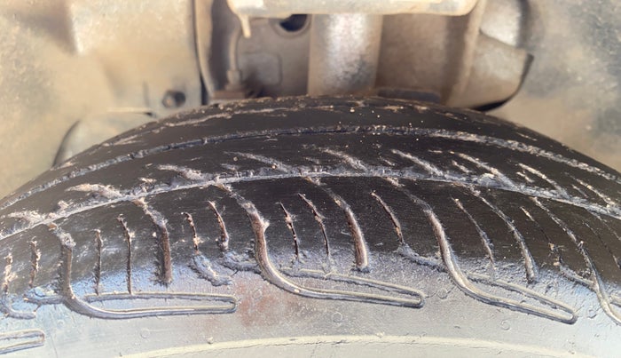 2016 Tata Tiago XM PETROL, Petrol, Manual, 55,611 km, Left Front Tyre Tread