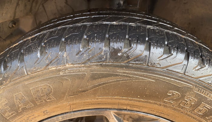 2019 Tata Harrier XZ 2.0L DARK EDITION, Diesel, Manual, 82,573 km, Left Front Tyre Tread