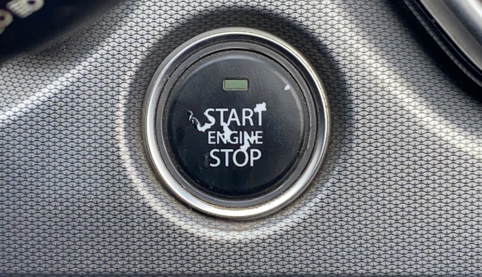 2019 Tata Harrier XZ 2.0L DARK EDITION, Diesel, Manual, 82,573 km, Keyless Start/ Stop Button