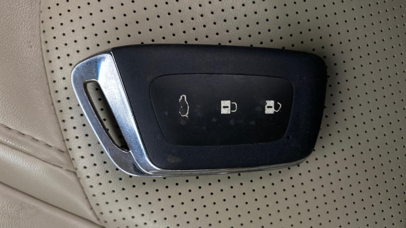 2022 MG HECTOR SHARP 1.5 PETROL CVT, Petrol, Automatic, 40,968 km, Key Close Up
