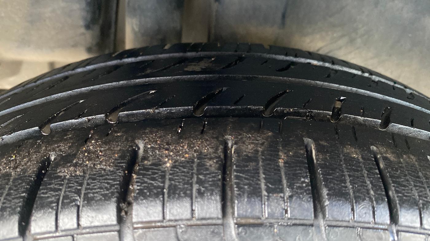 2016 Maruti Ciaz VXI+, Petrol, Manual, 1,06,270 km, Right Rear Tyre Tread