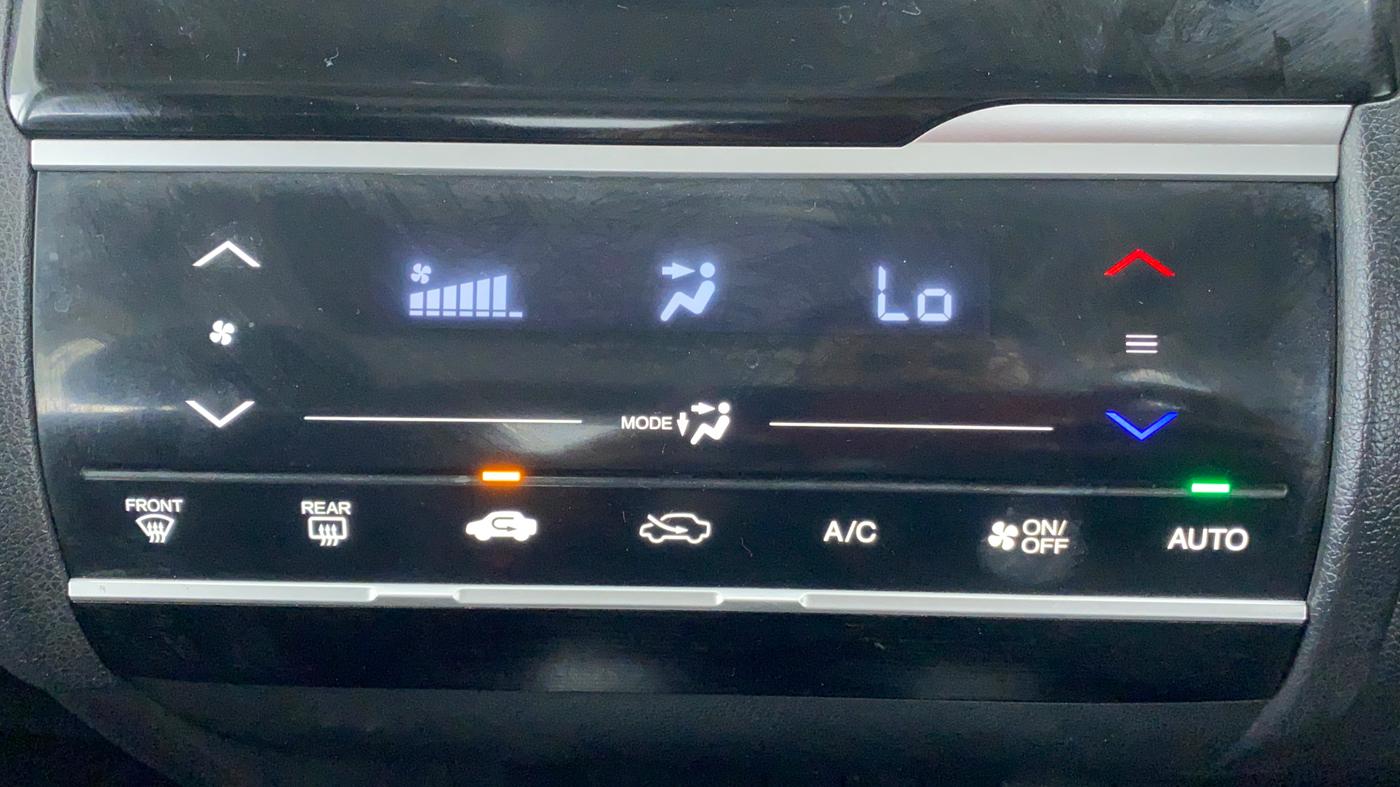 2018 Honda WR-V 1.5 i-DTEC VX MT, Diesel, Manual, 64,774 km, Automatic Climate Control