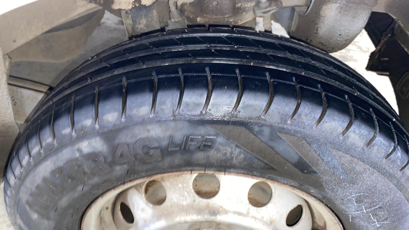 2013 Hyundai Eon ERA +, Petrol, Manual, 65,317 km, Left Rear Tyre Tread