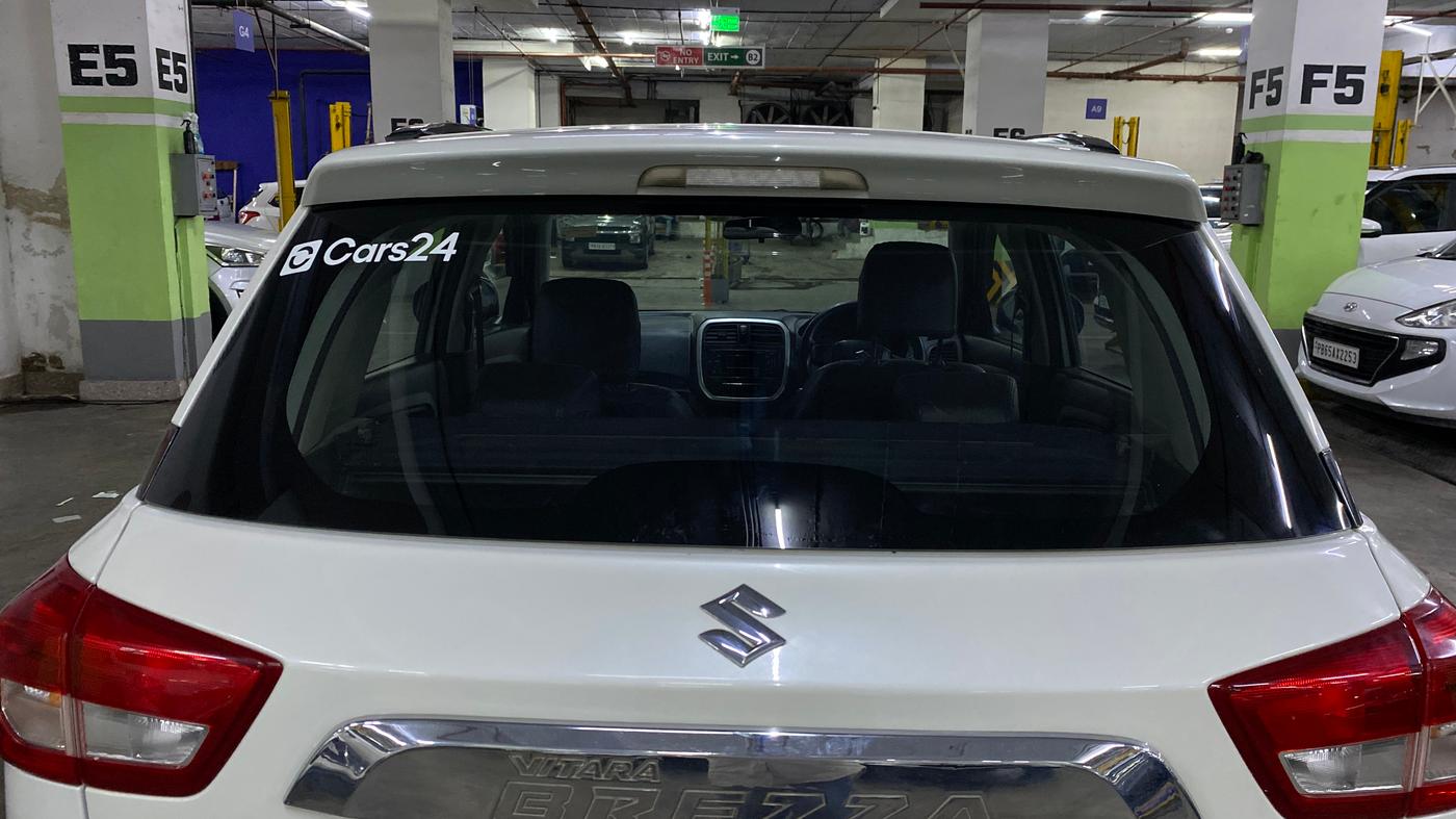 2017 Maruti Vitara Brezza VDI (O), Diesel, Manual, 48,368 km, Rear Wiper