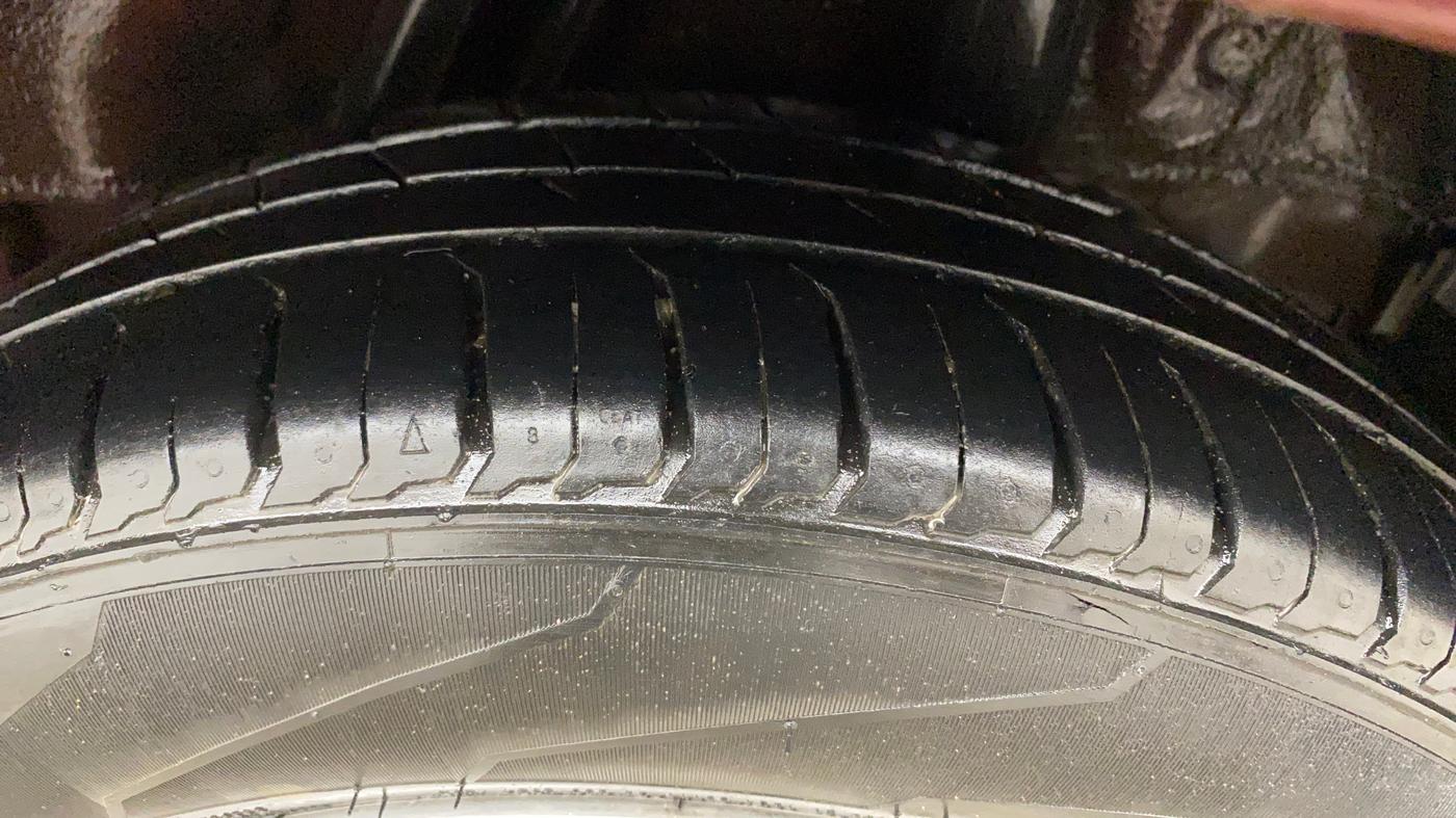 2016 Honda City 1.5L I-DTEC VX, Diesel, Manual, 1,20,307 km, Left Rear Tyre Tread