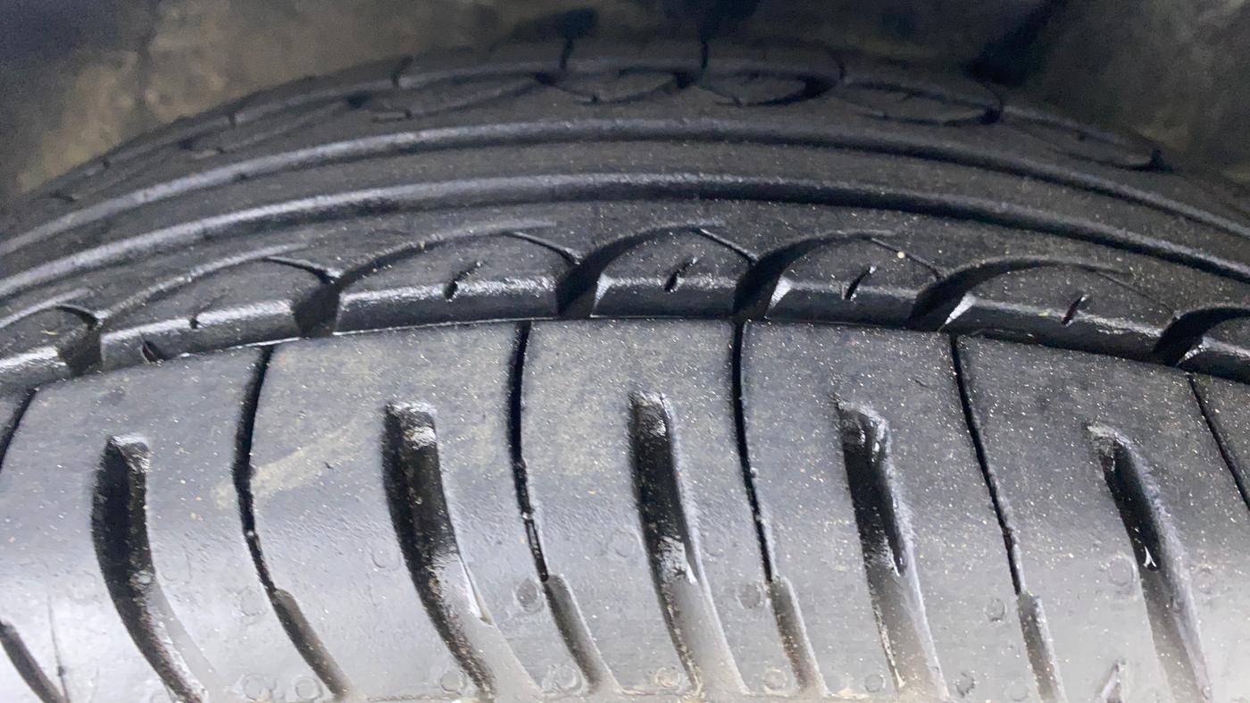 2013 Nissan Micra XV CVT, Petrol, Automatic, 74,785 km, Right Front Tyre Tread
