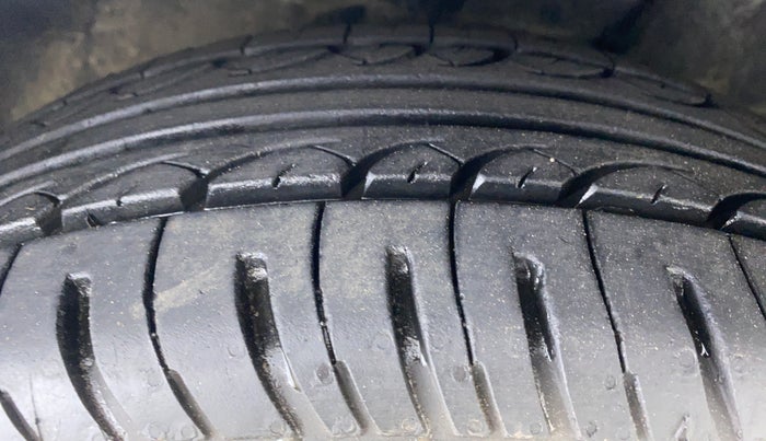 2013 Nissan Micra XV CVT, Petrol, Automatic, 74,785 km, Right Front Tyre Tread
