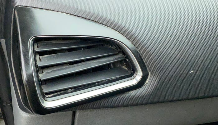 2018 Tata TIGOR XZ PETROL, Petrol, Manual, 85,987 km, AC Unit - Front vent has minor damage