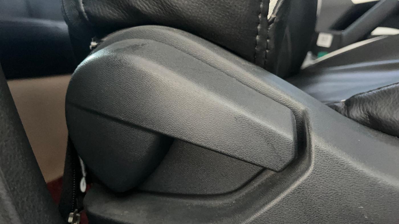 2021 Nissan MAGNITE XL, Petrol, Manual, 9,973 km, Driver Side Adjustment Panel